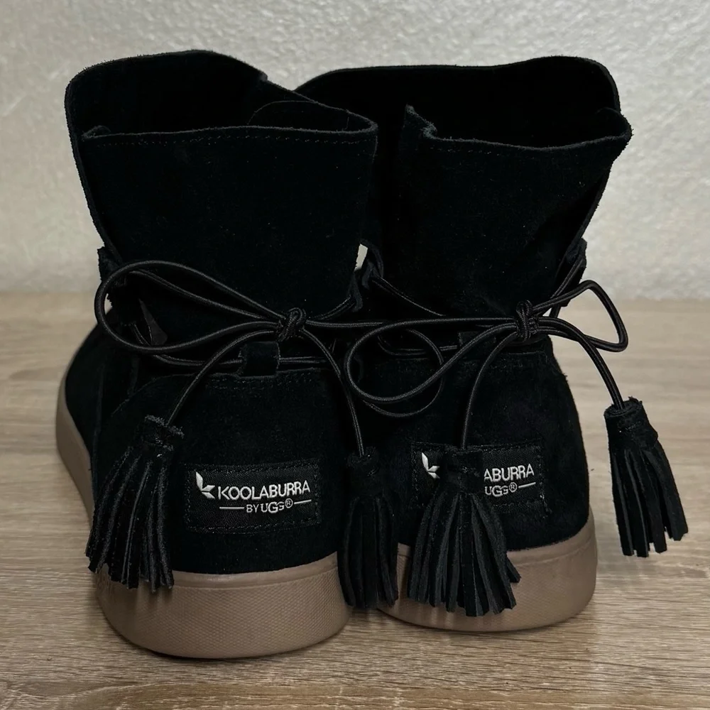 Koolaburra by UGG Skyller Suede Tassel Black Suede Women 11 Flat Ankle Boots